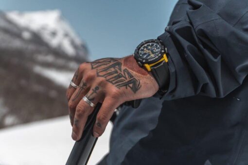 GA-2000-1A9 Neon Carbon Core Guard Edition