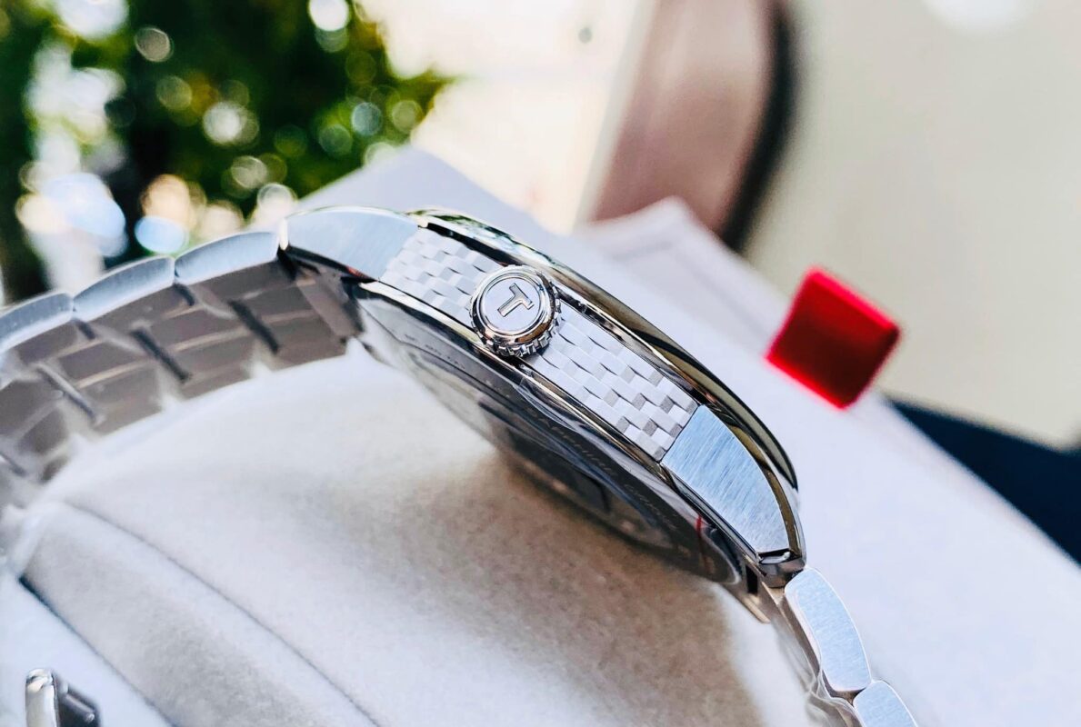  Tissot Luxury Powermatic 80 Black T086.407.11.201.02