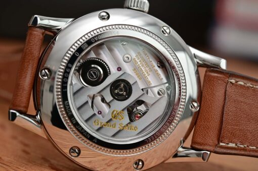 Đồng hồ nam Grand Seiko Automatic GMT Cream Dial SBGM221