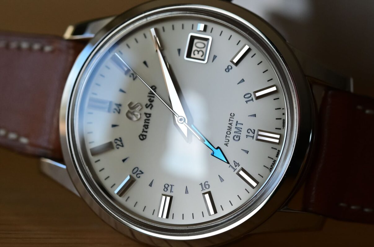 Đồng hồ nam Grand Seiko Automatic GMT Cream Dial SBGM221