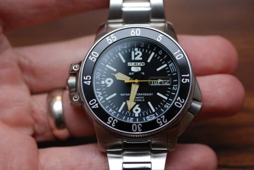 đống hồ nam Seiko Diver Automatic Map SKZ211