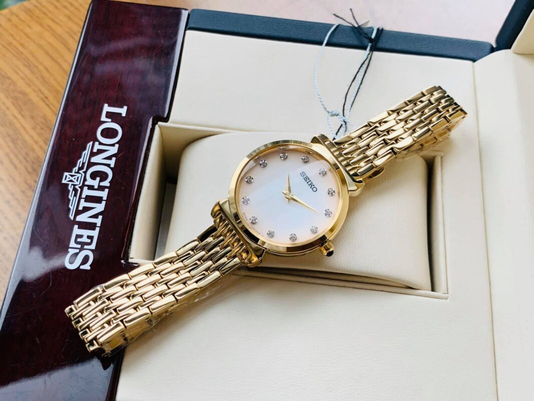 SEIKO SFQ802P1 đính đá SWAROVSKI sang trọng