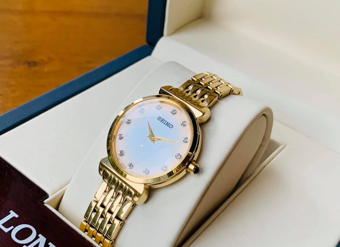 SEIKO SFQ802P1 đính đá SWAROVSKI sang trọng