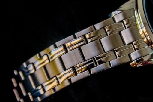 đồng hồ nam Citizen NH8360-80L kiểu dáng Dresswatch