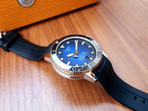TISSOT Seastar 1000 - T120.407.17.041.00 có độ chịu nước lên đến 300 mét