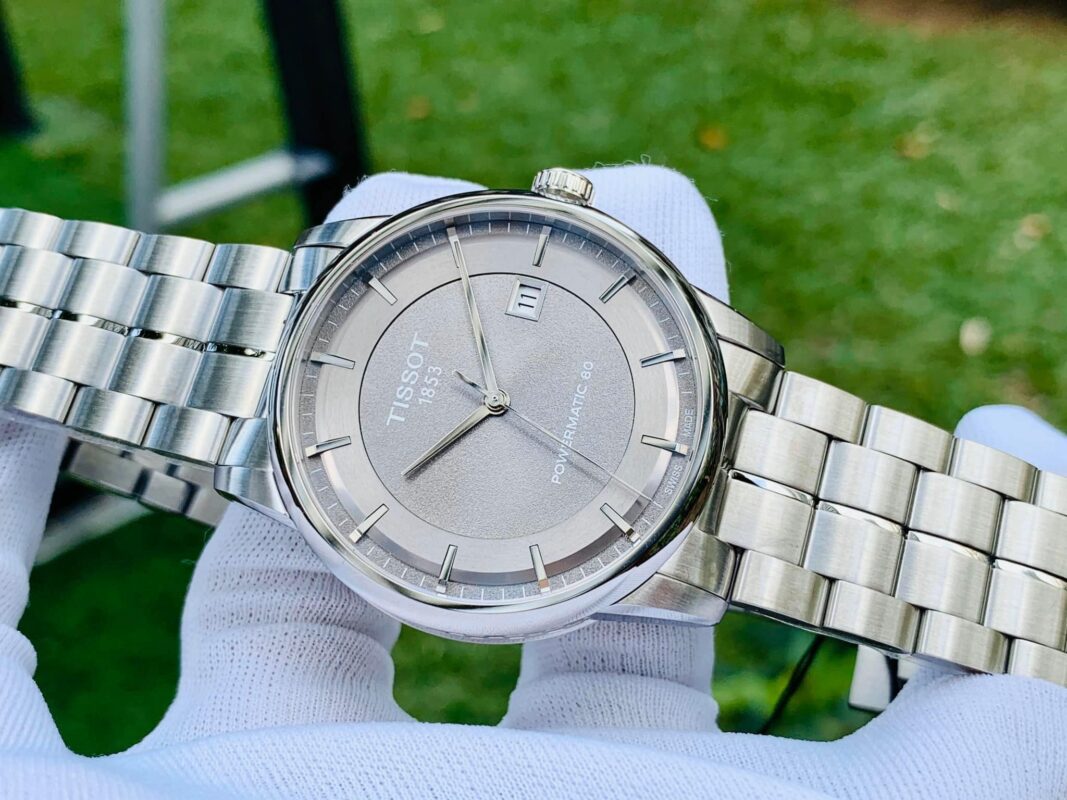 TlSSOT LUXURY AUTOMATIC POWERMATIC 80 T086.407.11.061.00 (T0864071106100) dành cho NAM - VIÊN THIÊN THẠCH XÁM HUYỀN BÍ